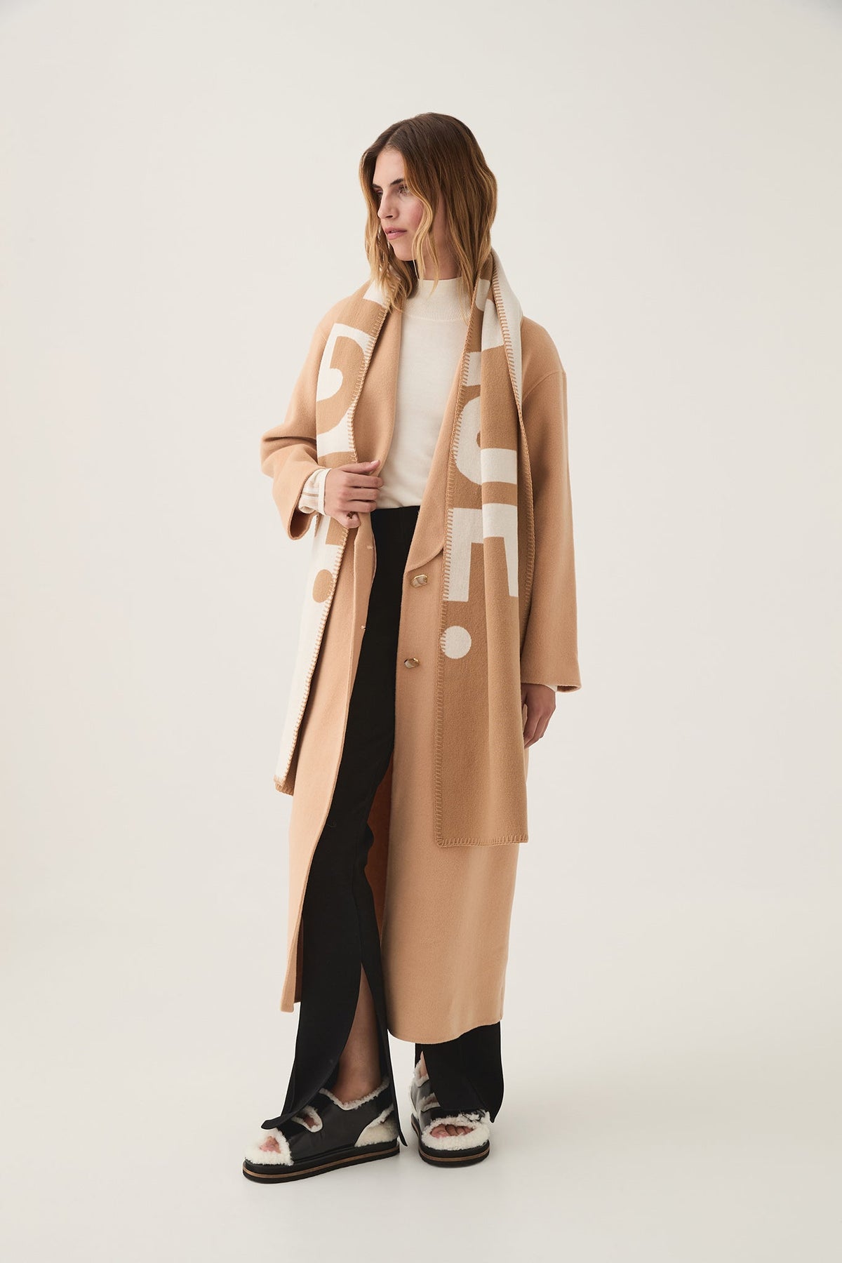 Women Sienna Logo Scarf | Aje
