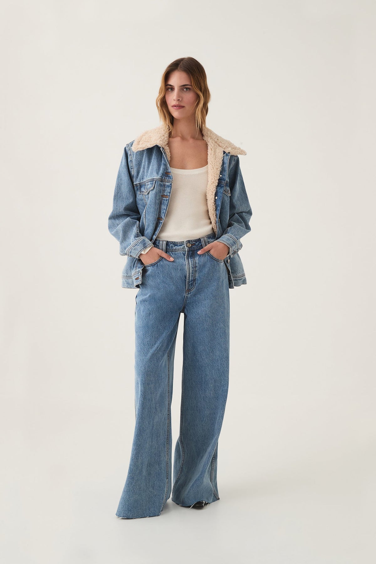 Women Outline Denim Jacket | Aje