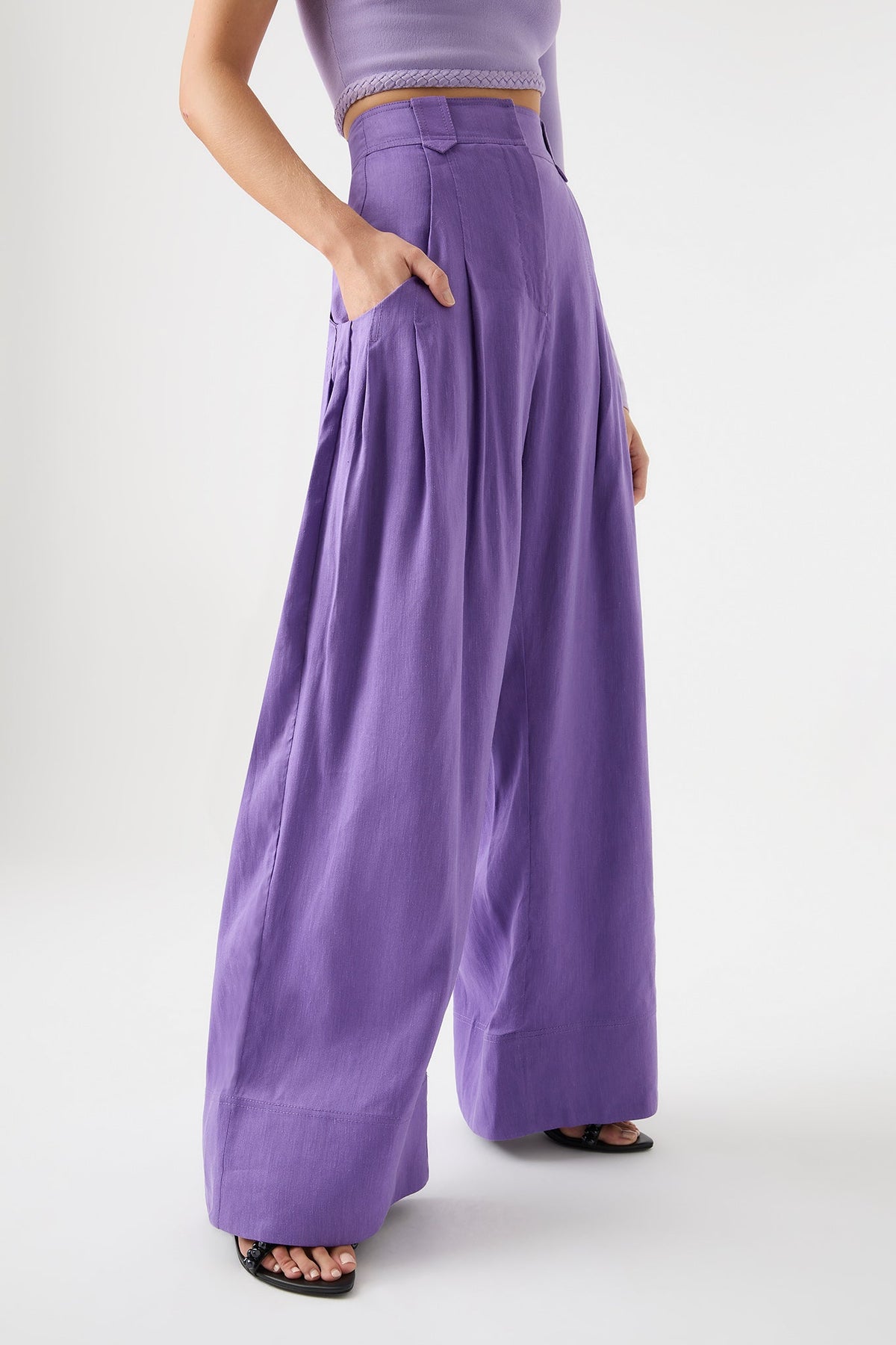 Women Equinox Pleated Wide Leg Pant | Aje