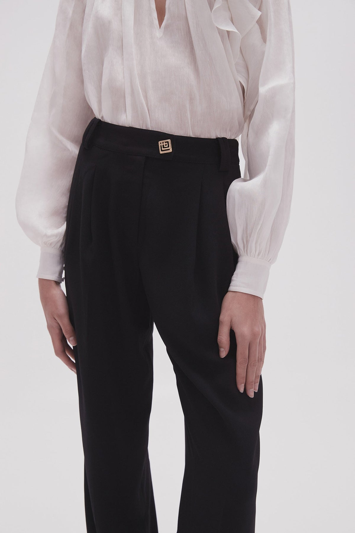 Women Sentiment Tailored Pant | Aje