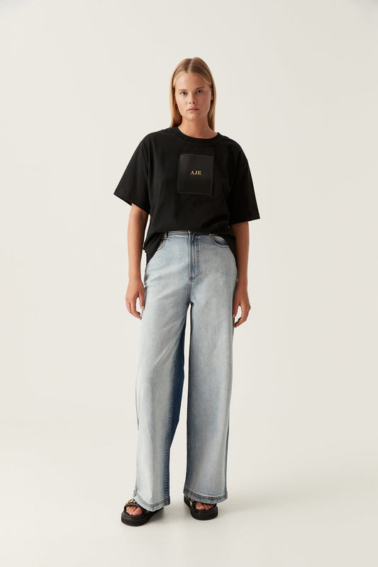 Women Embrace Wide Leg Jeans | Aje