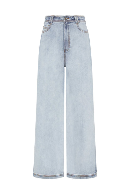 Women Embrace Wide Leg Jeans | Aje