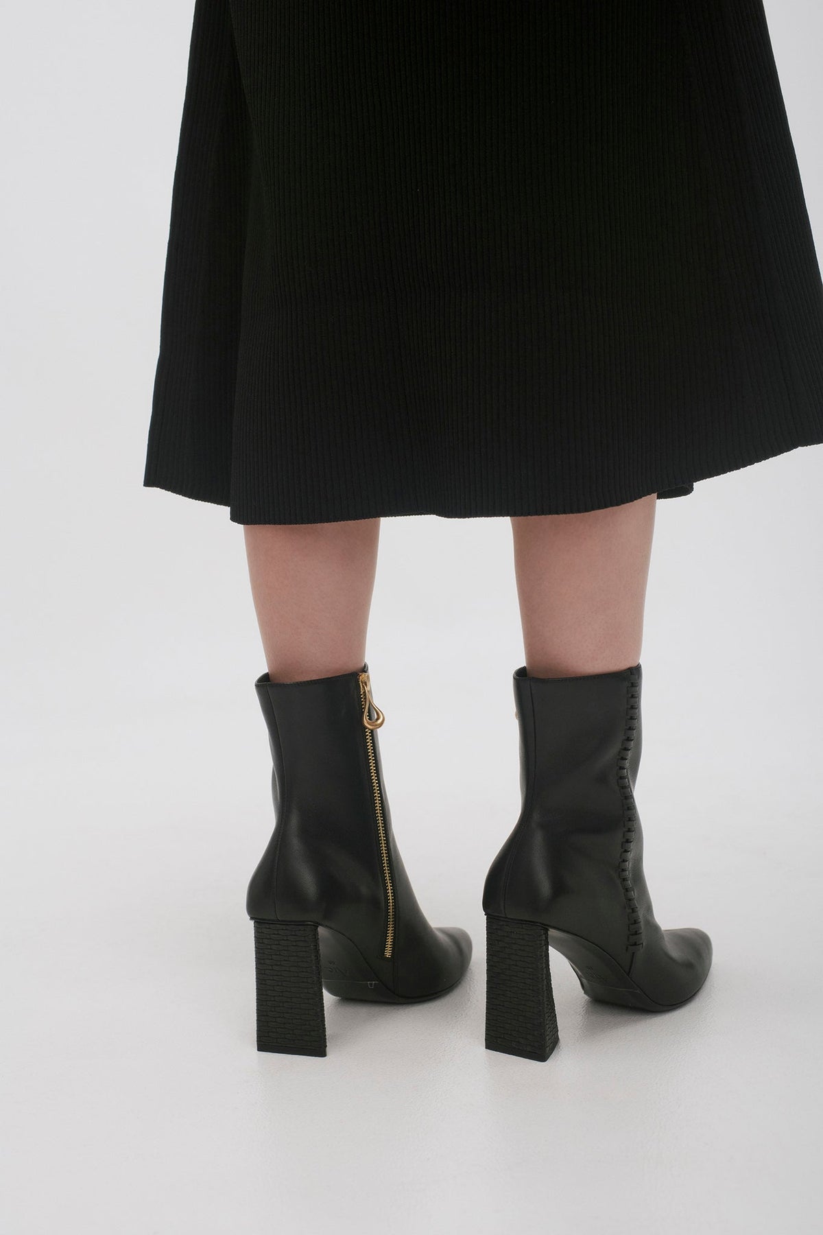 Women Ether Whipstitch Short Boot | Aje