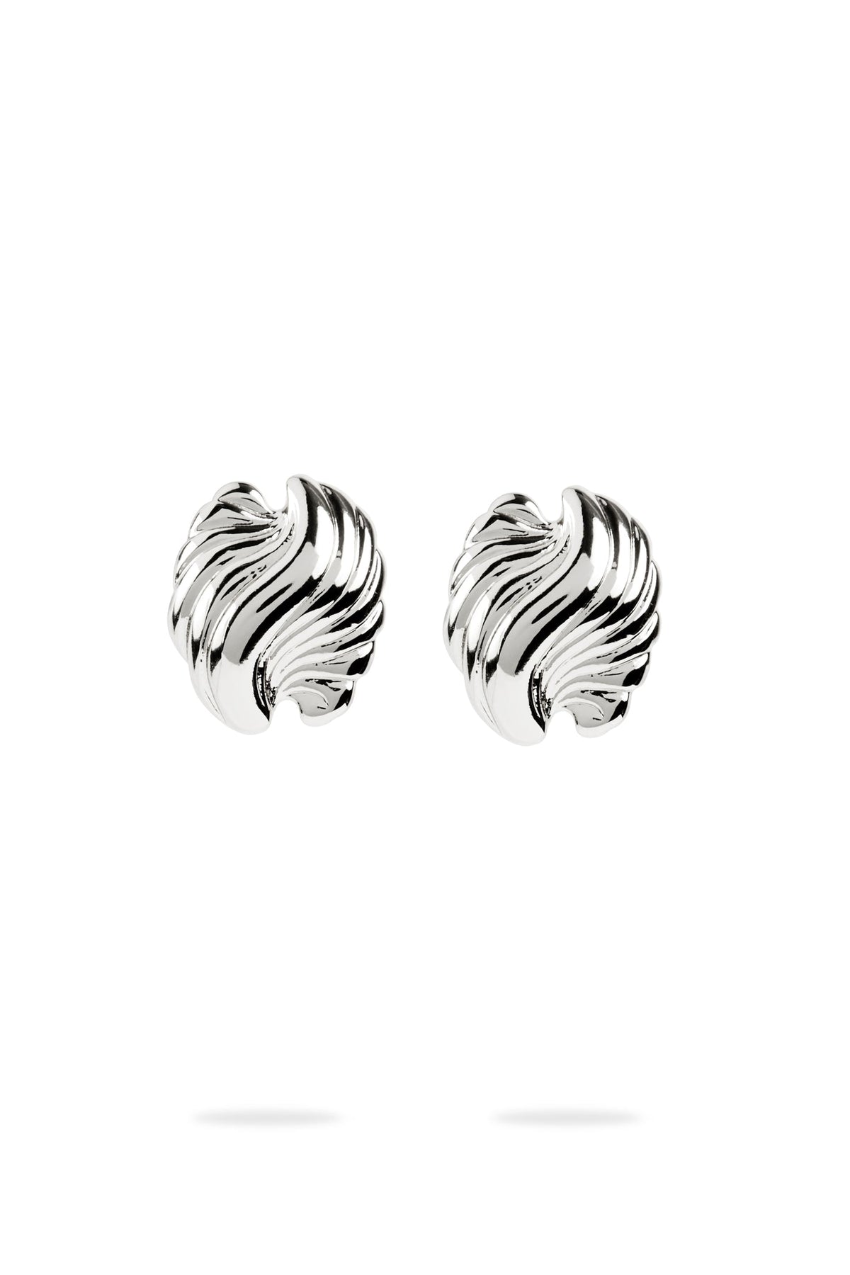 Women Alina Mini Clamshell Earring | Aje
