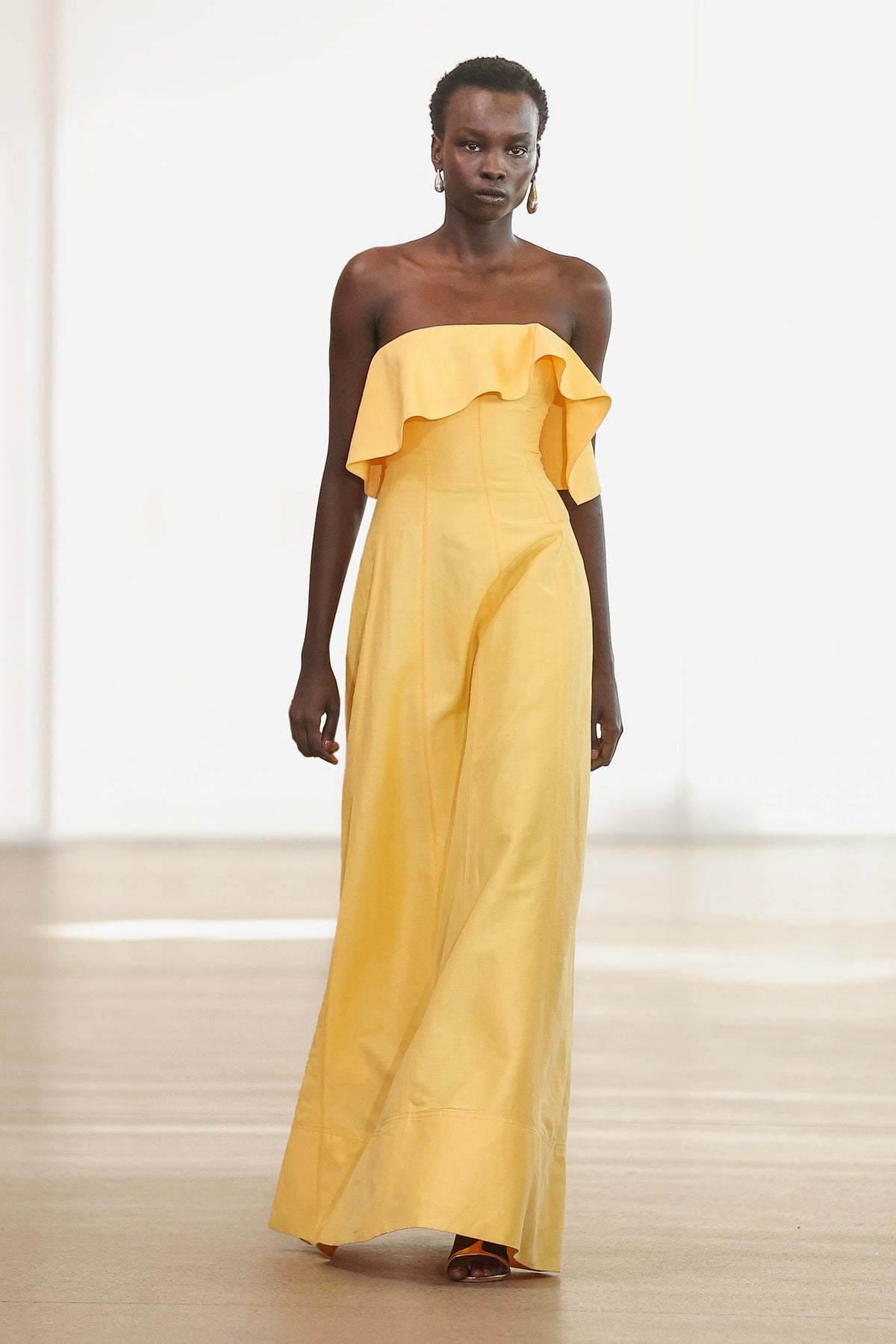 Women Shallows Strapless Gown | Aje